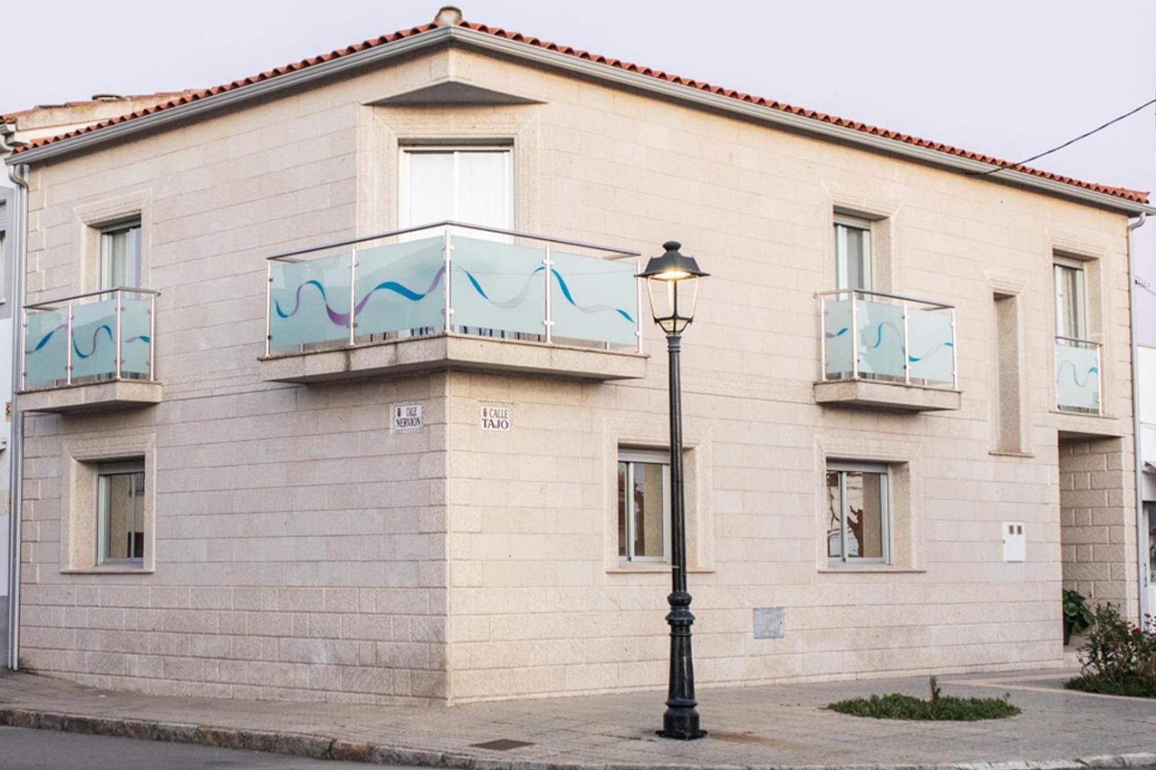 Apartamentos Turisticos Casa Morocho Alagon Del Rio Exterior photo